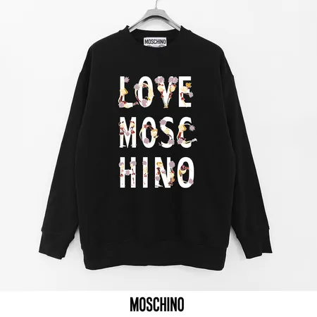 モスキーノ パーカー