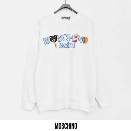 モスキーノ パーカー