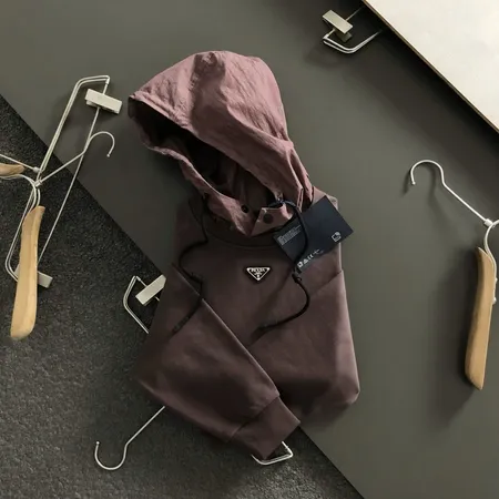 プラダ パーカー