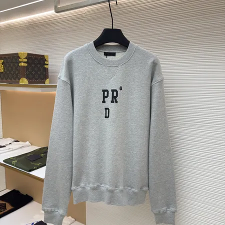 プラダ パーカー