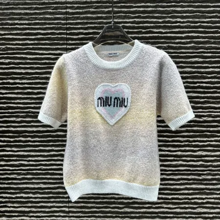 ミュウミュウ Tシャツ