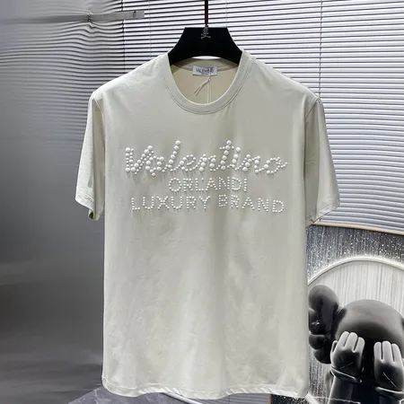 ヴァレンティノ Tシャツ