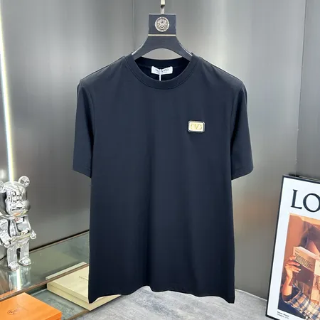 ヴァレンティノ Tシャツ