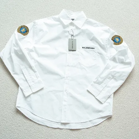 バレンシアガ シャツ