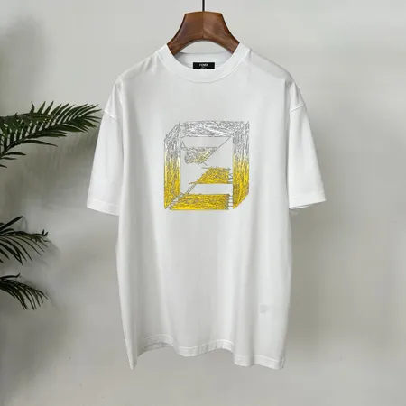 フェンディ Tシャツ