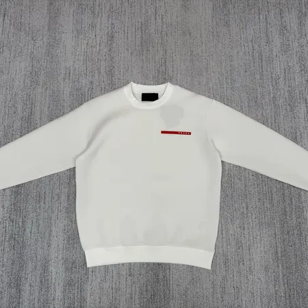 プラダ パーカー