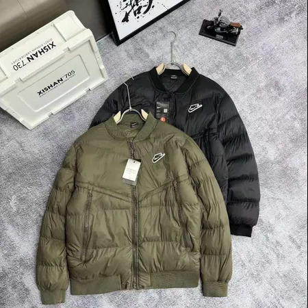 ナイキ ダウンジャケット
