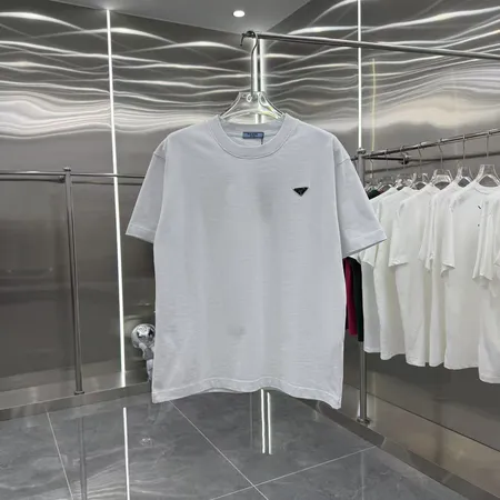 プラダ Tシャツ