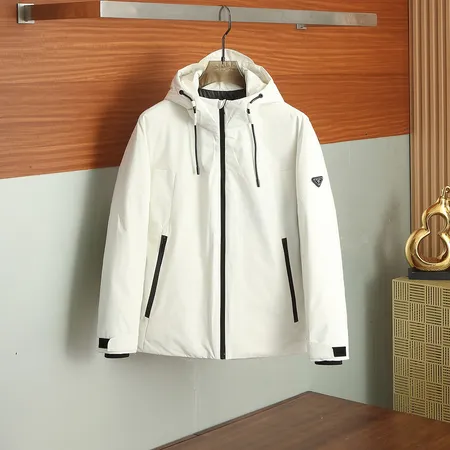 プラダ ダウンジャケット