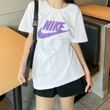 ナイキ Tシャツ