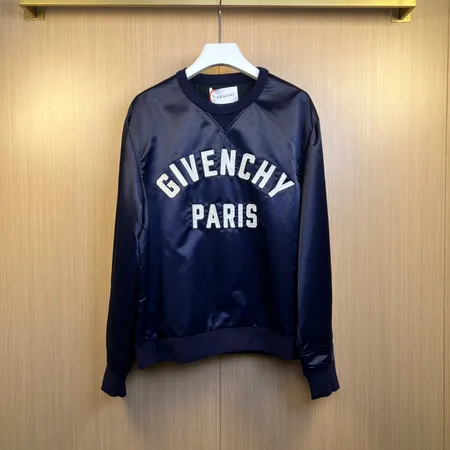 ジバンシィ パーカー