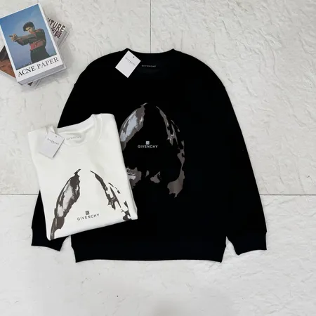 ジバンシィ パーカー