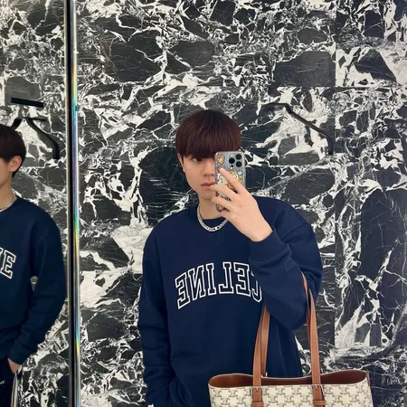 セリーヌ パーカー