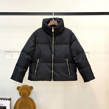 プラダ ダウンジャケット