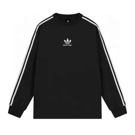 アディダス Tシャツ