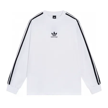 アディダス Tシャツ