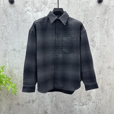 バレンシアガ シャツ