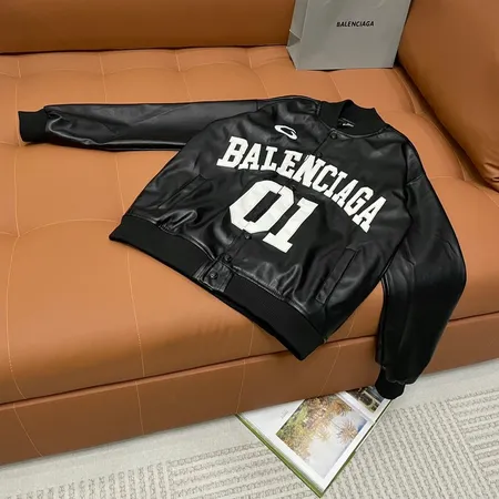 バレンシアガ ジャケット