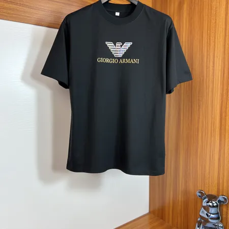 アルマーニ Tシャツ