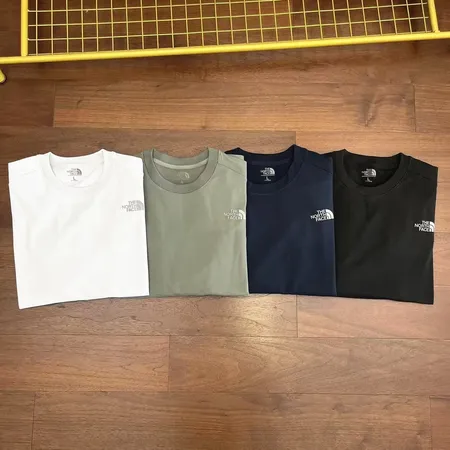 ノースフェイス パーカー