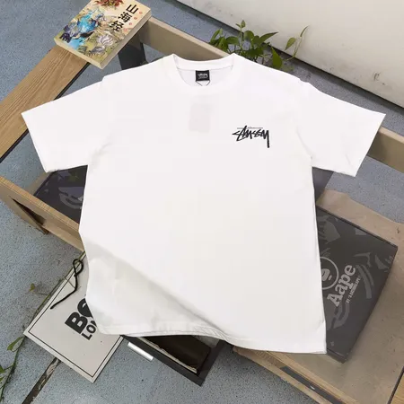 ステューシー Tシャツ