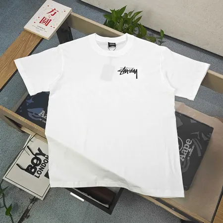 ステューシー Tシャツ