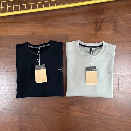 ノースフェイス パーカー