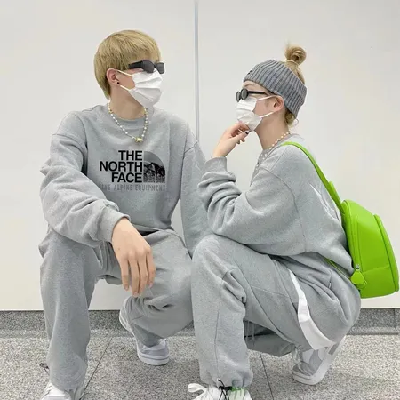 ノースフェイス パーカー