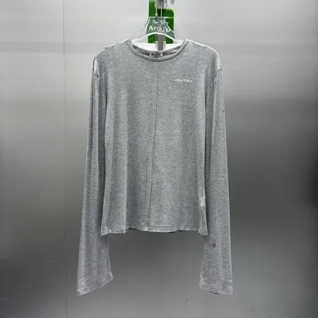 ミュウミュウ Tシャツ