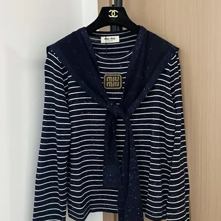 ミュウミュウ Tシャツ