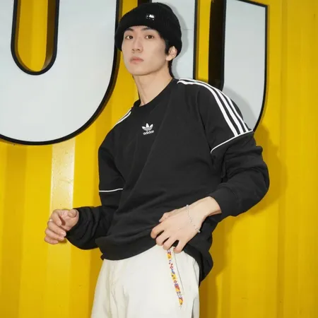 アディダス パーカー