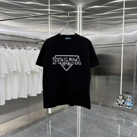 プラダ Tシャツ