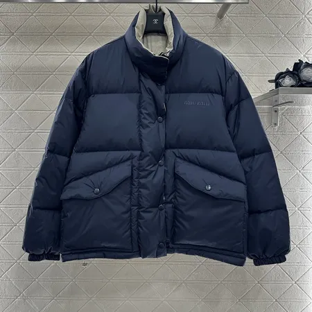 ステューシー ダウンジャケット