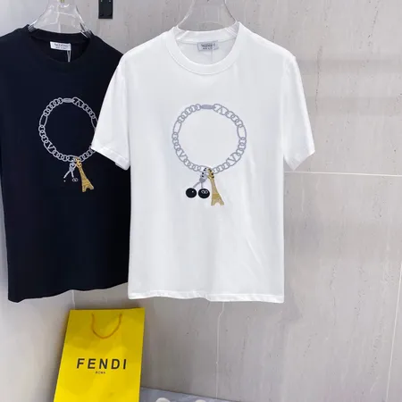 ヴァレンティノ Tシャツ