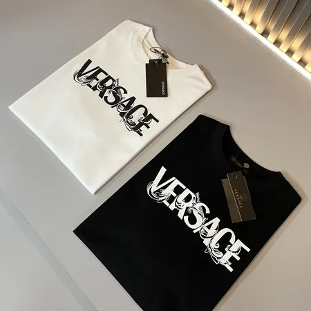 ヴェルサーチ Tシャツ