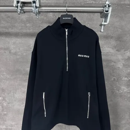 ミュウミュウ パーカー