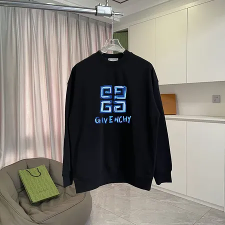 ジバンシィ パーカー