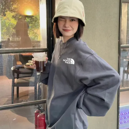 ノースフェイス パーカー