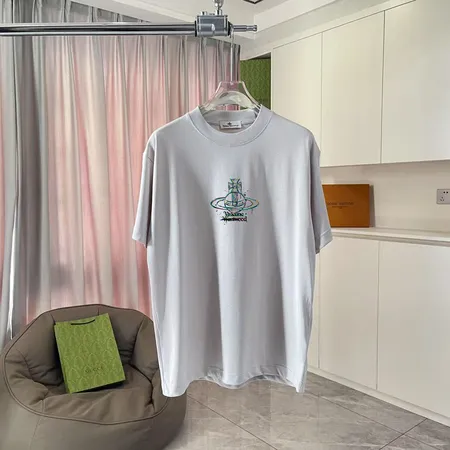 ヴィヴィアン・ウエストウッド Tシャツ