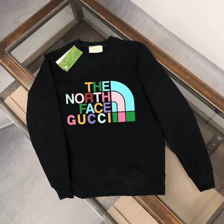 ノースフェイス パーカー