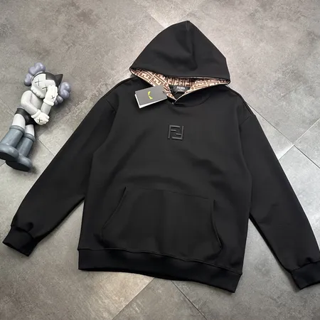 フェンディ パーカー