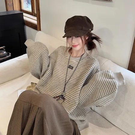 ミュウミュウ パーカー