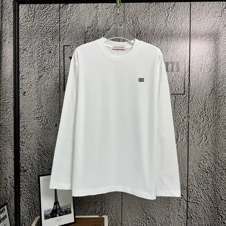 ヴァレンティノ Tシャツ