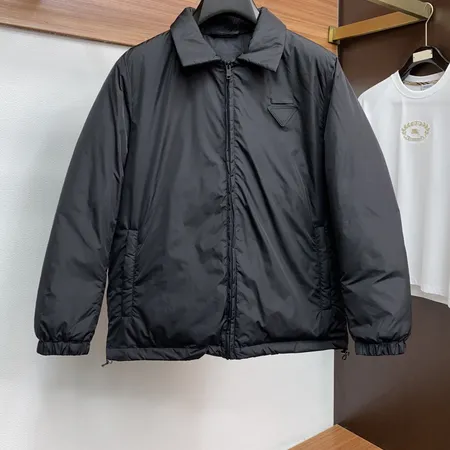 プラダ ダウンジャケット