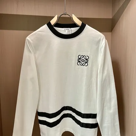 ロエベ Tシャツ