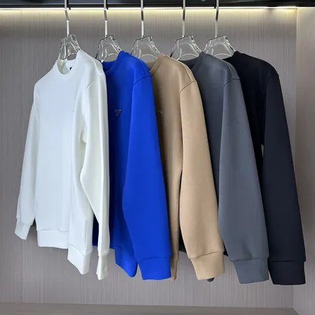 プラダ パーカー