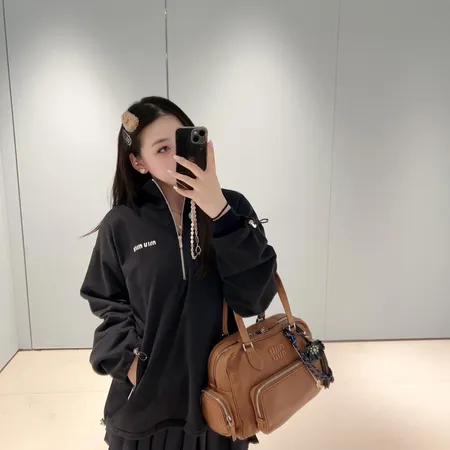 ミュウミュウ パーカー