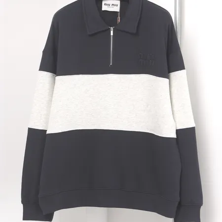 ミュウミュウ パーカー