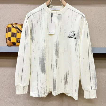 ジバンシィ パーカー