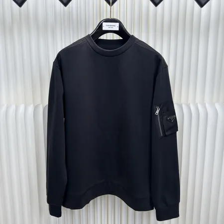 プラダ パーカー